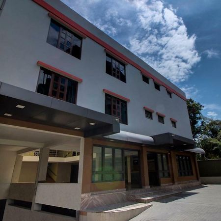 Hotel Jagat Силигури Экстерьер фото