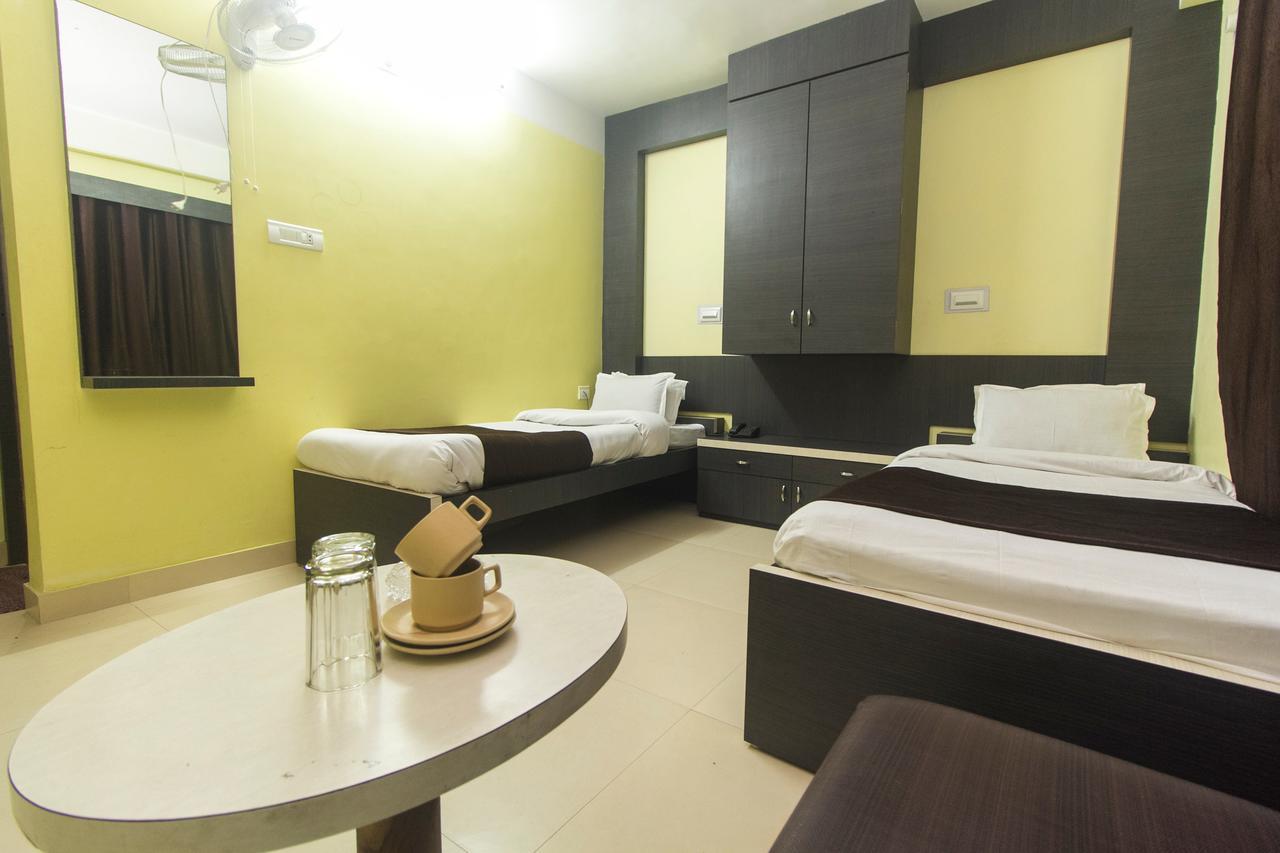 Hotel Jagat Силигури Экстерьер фото